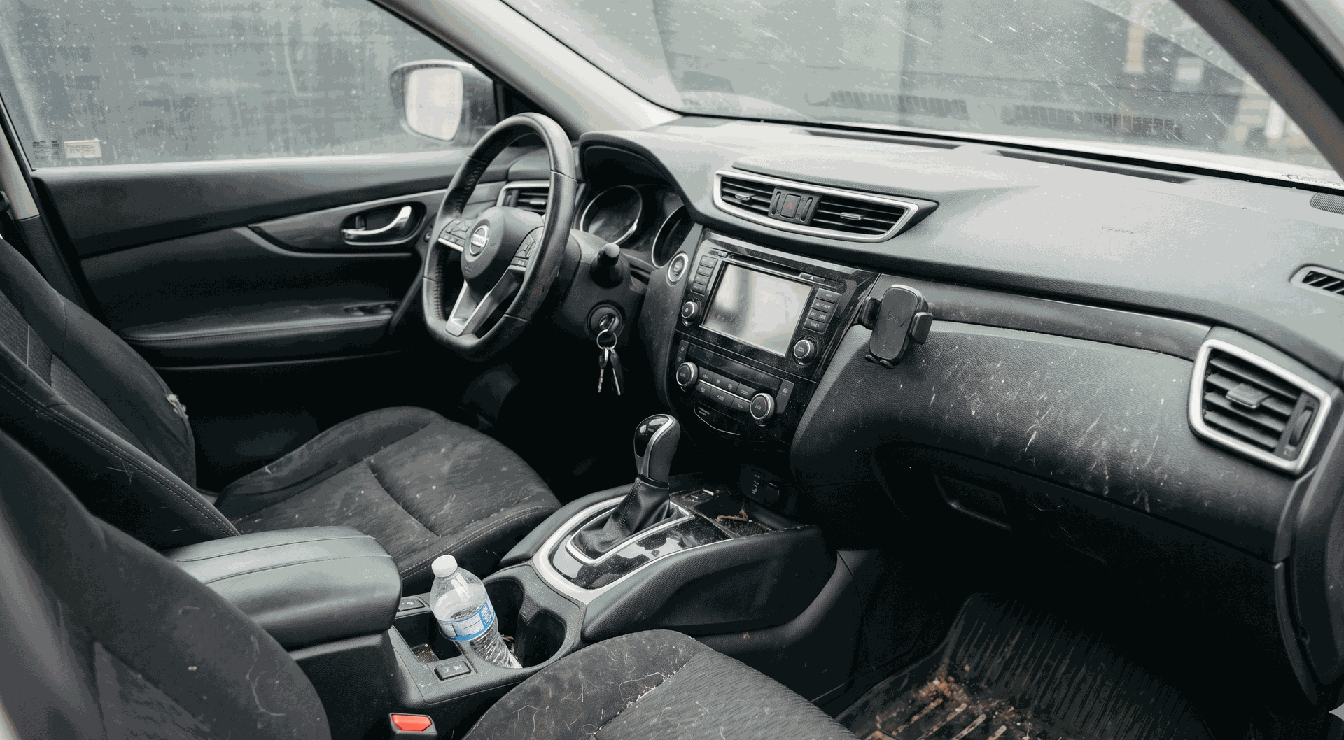 Không gian xe bụi bẩn, nguy cơ chứa bụi mịn nguy hiểm